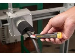 Fluke Spannungsprüfer CAT IV -Prüfwerkzeug Verkäufe 217413527 xxl